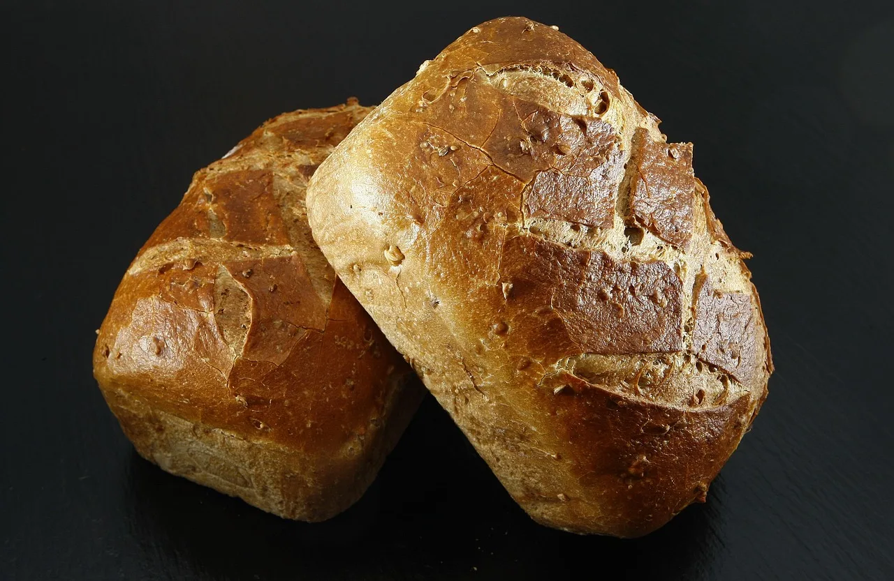 bread, baker, crafts, food, oven, freshly baked, delicious, eat, production, bakery bread, food production, baked, baking, specialty, healthy, taste, oven baked, wholemeal bread. How US bakeries turn dough formulas into a repeatable daily schedule